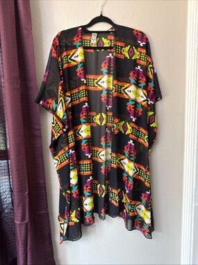 #872 2B Together Aztec Print Kimono Size Large